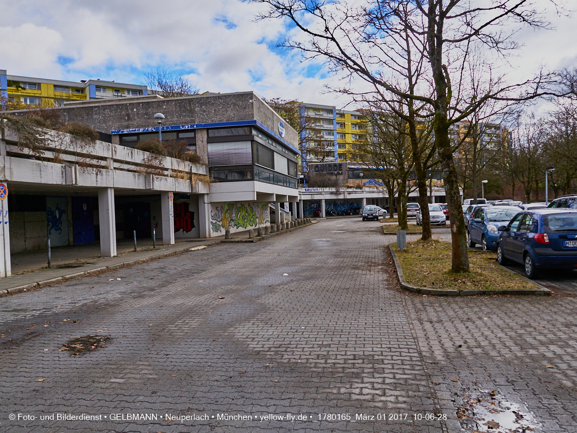 01.03.2017 - die Abrissbaustelle Quiddezentrum in Neuperlach